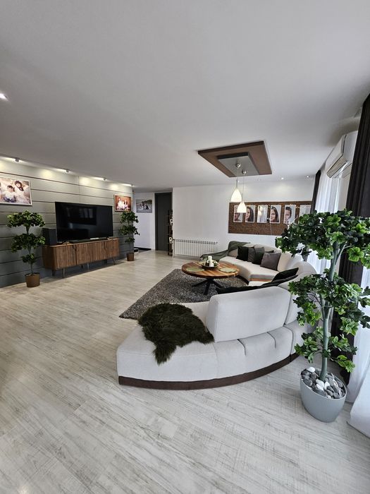 Продава се Мезонет в Шумен, Херсон - 400 кв.м за 1000 €/кв.м - Снимка #1