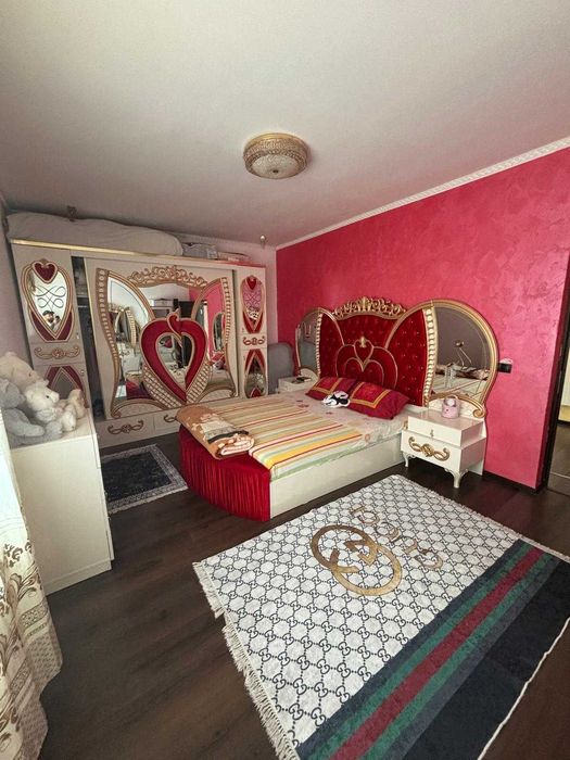 Casă de vânzare Zonă Carrefour