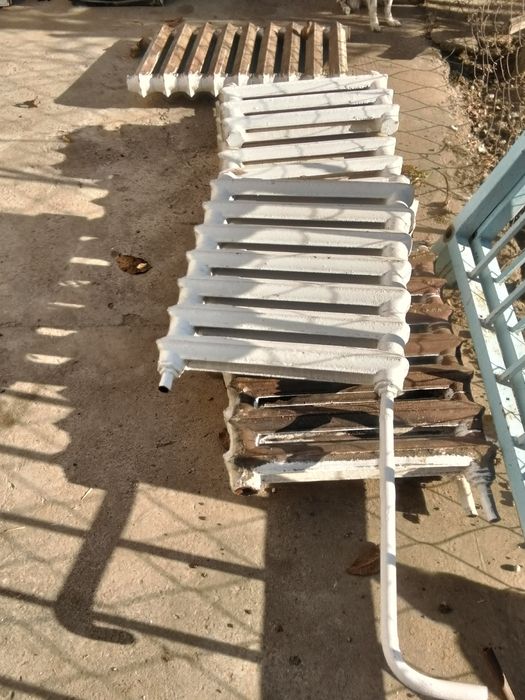 Батарея чугунная продам