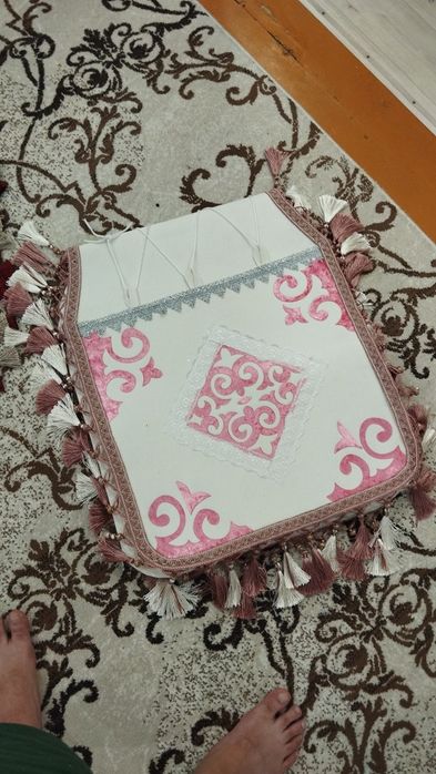 Той бастар корзинка