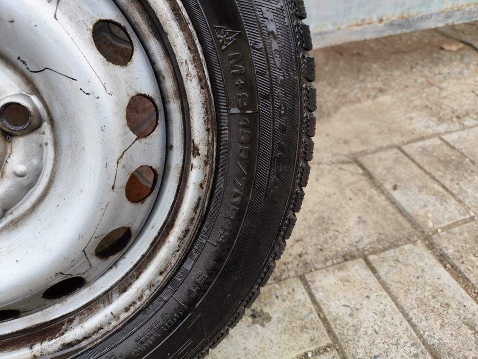 Гуми с джанти Debica 155/70/13, зимни