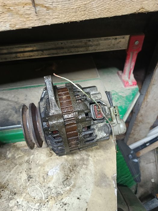 Генератор Мазда 626