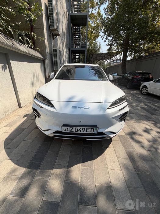 Srochno BYD Song Plus Champion Flagship Plus 605 km full 2024 sotiladi