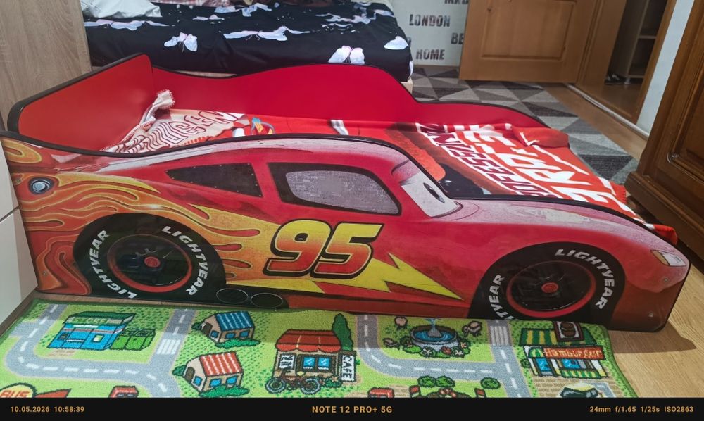 Vând pătuț copil Fulger Mcqueen