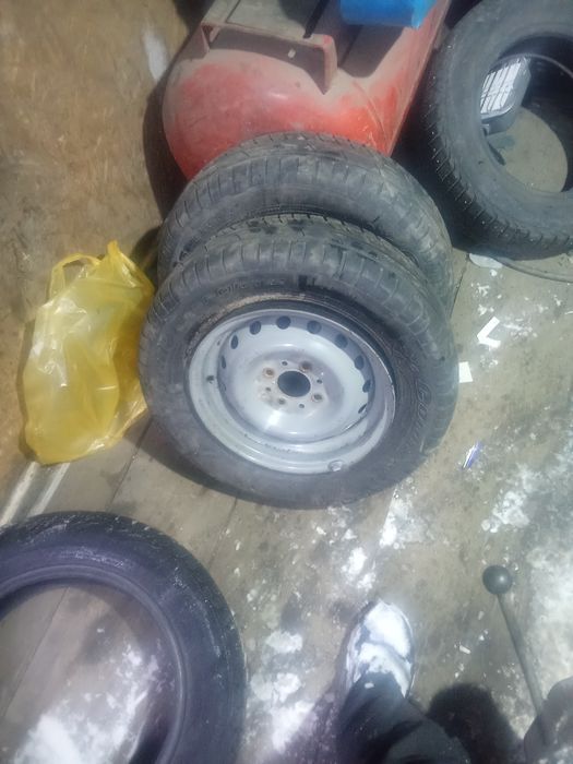 Продам шины  Р 13 и 14 лето