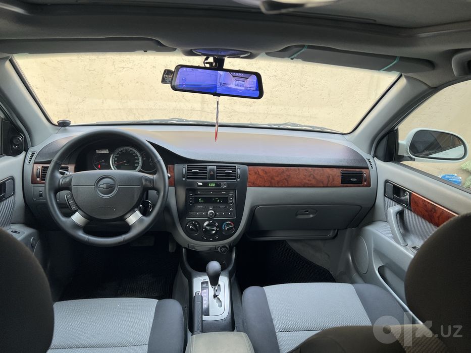 Lacetti  1.6  афтомат . 2012