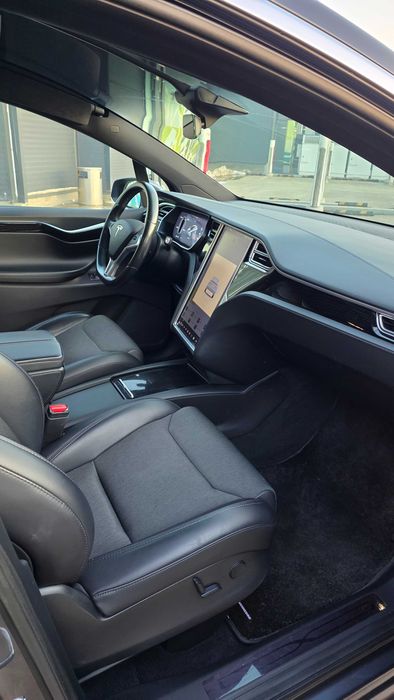 Tesla Model X - garanție baterie si motoare până la 26.07.2027 - fără limită de km