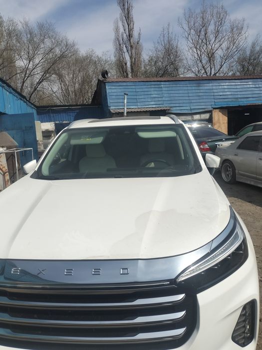 Продам бампер передний exeed