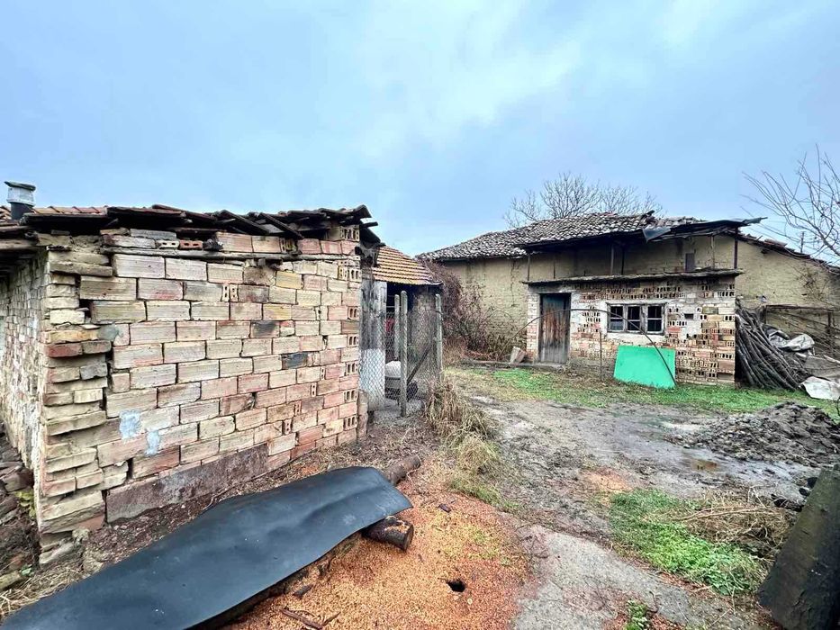 Продава се Къща в с. Ресен, Област Велико Търново - 110 кв.м за 371 €/кв.м - Снимка #3