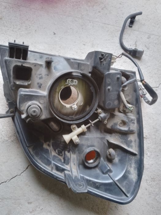 Хондай старекс  фар