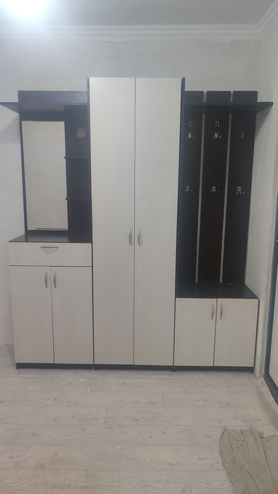 Продам прихожую не дорого