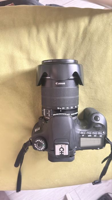 Фотоопарат canon eos 60d б/у торг есть