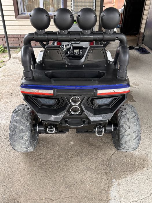 Продам детскую машинку