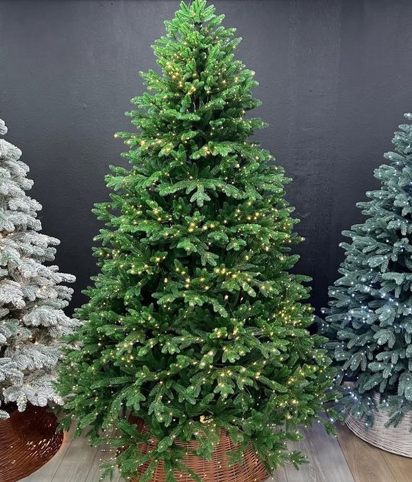 Живые,искуственные елки , зеленая