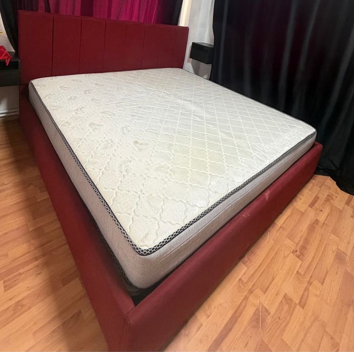 Продам кровать почти новый
