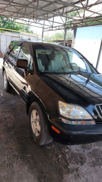 Продам автомашину Lexus RX300