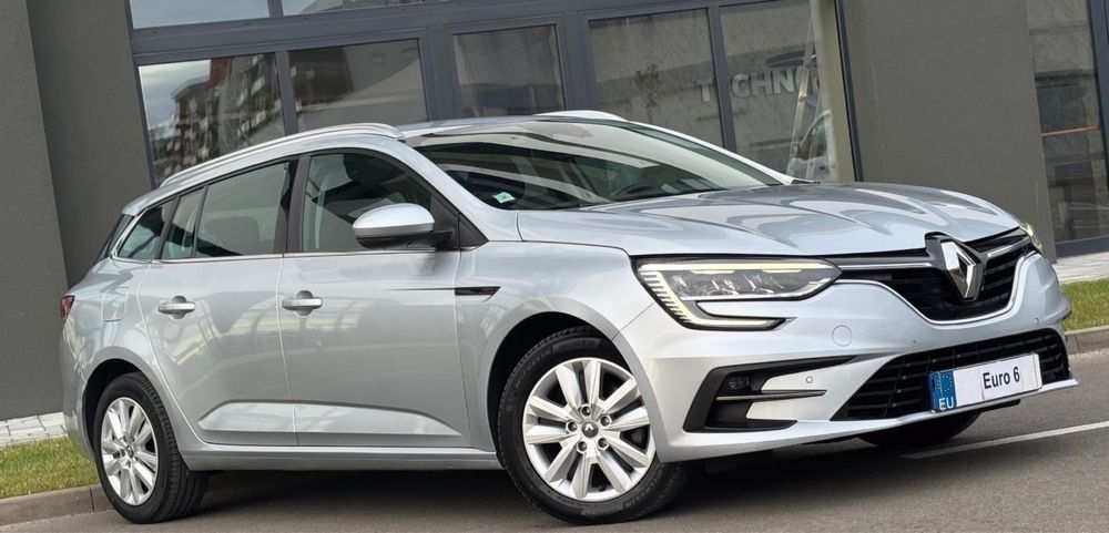 Megan 1.5 Blue Dci Manual / 2020