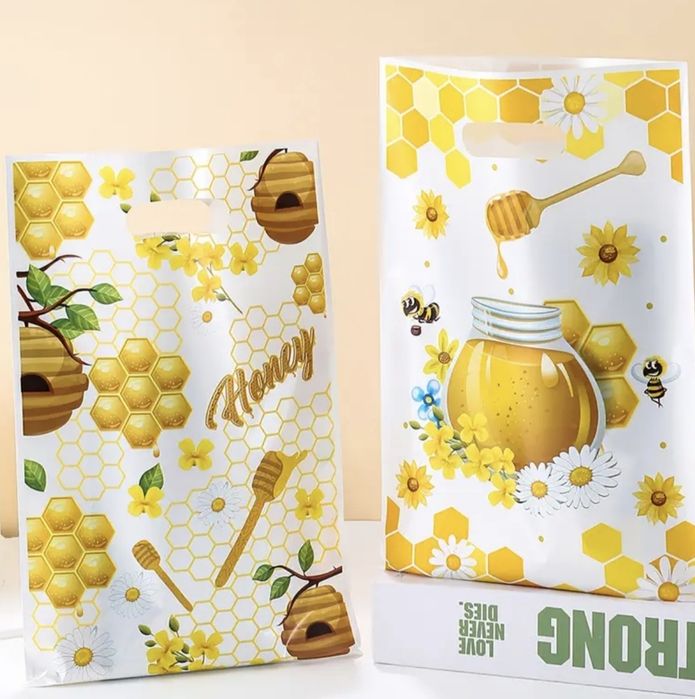 Подарочные пакеты 25*16,5 см