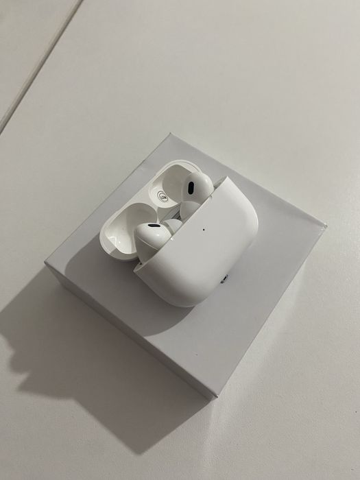 Сумка Lacoste + smart watch + airpods pro