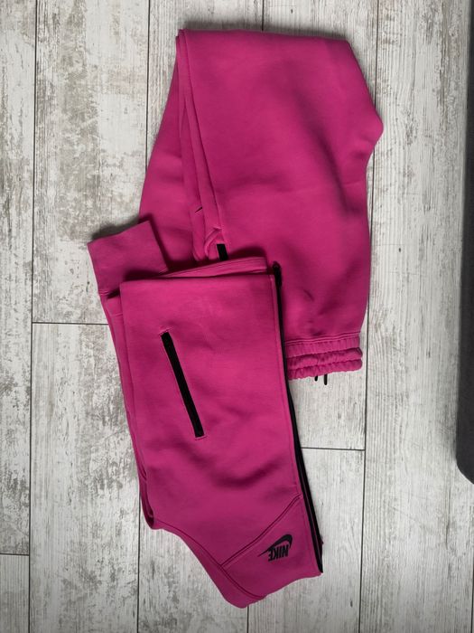 Спортни дрехи Nike