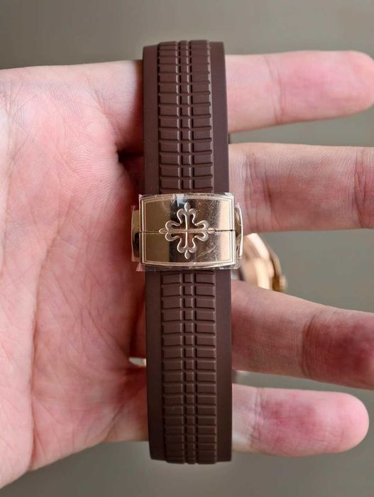 patek philippe nautilus brown кафяв