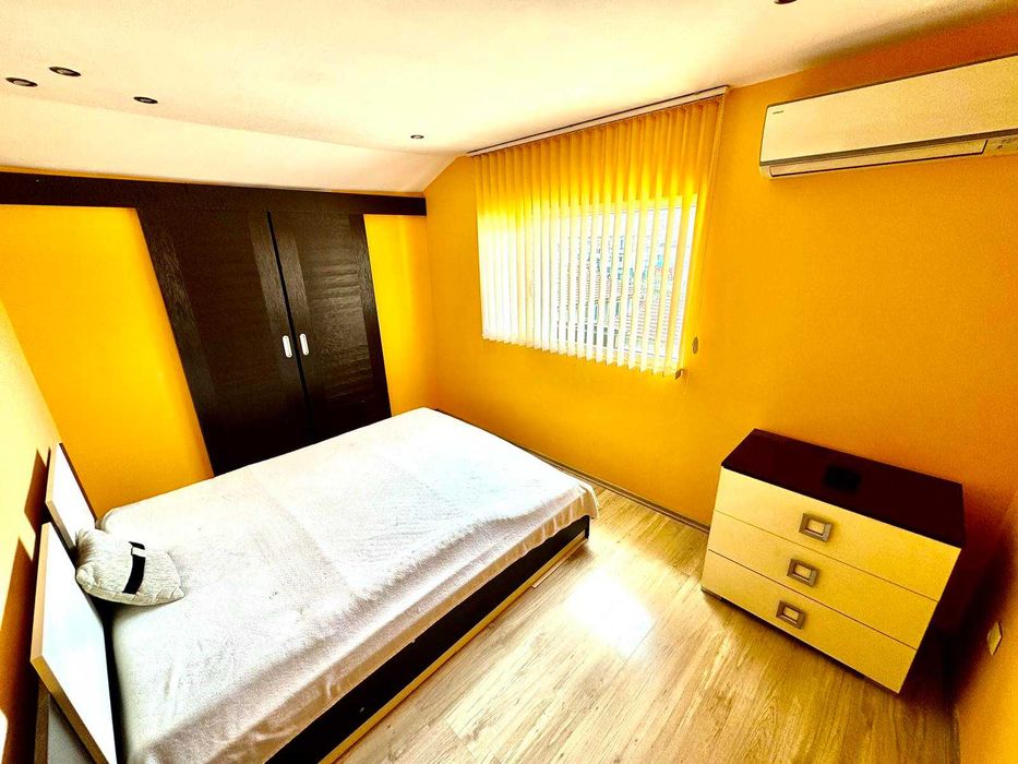 Продава се Тристаен апартамент в Русе, Център - 98 кв.м за 887 €/кв.м - Снимка #9