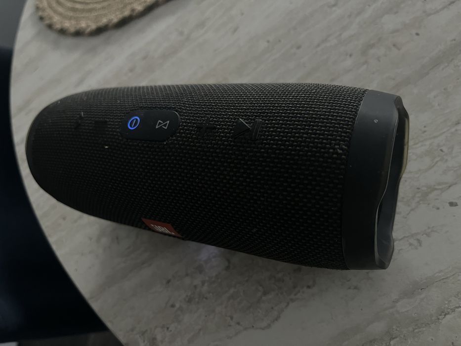 Jbl charge 3 baterie noua