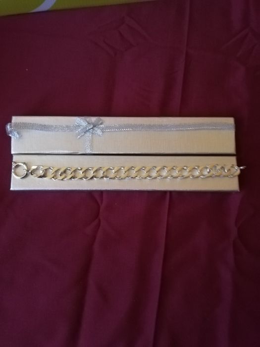 Сребърна гривна нова