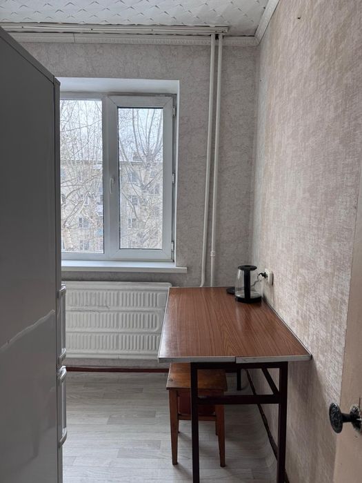 1 комнатная. 1  микрорайон.