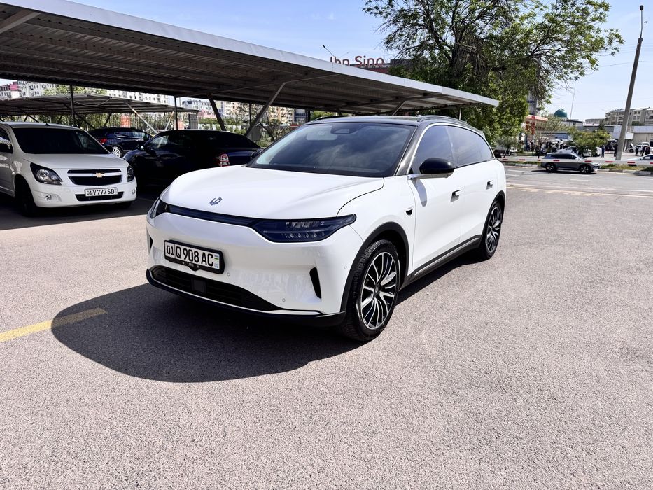 Leapmotor c11 белый