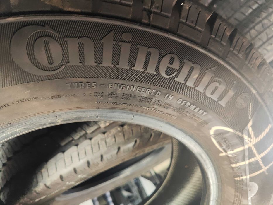 4бр.летни гуми 215/70/15C Continental