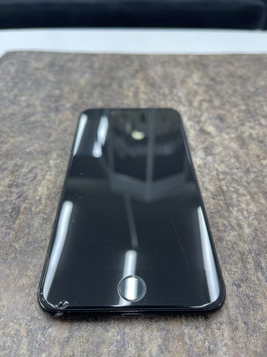 Продам iPhone 7 Plus 128 ГБ.