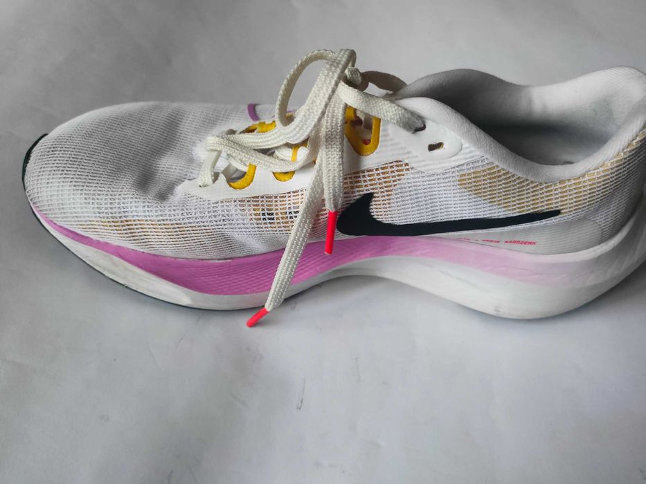 Маратонки Nike zoom fly 5 39 номер