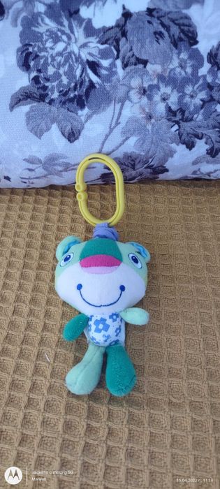 Музикална дрънкалка Chicco с подарък