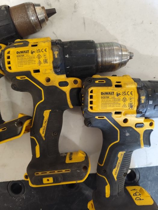 Безчетков акумулаторен винтоверт Девалт DeWALT DCD709