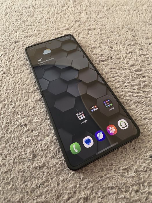 Samsung Z flip 7 12/256 Jet Black НОВ!