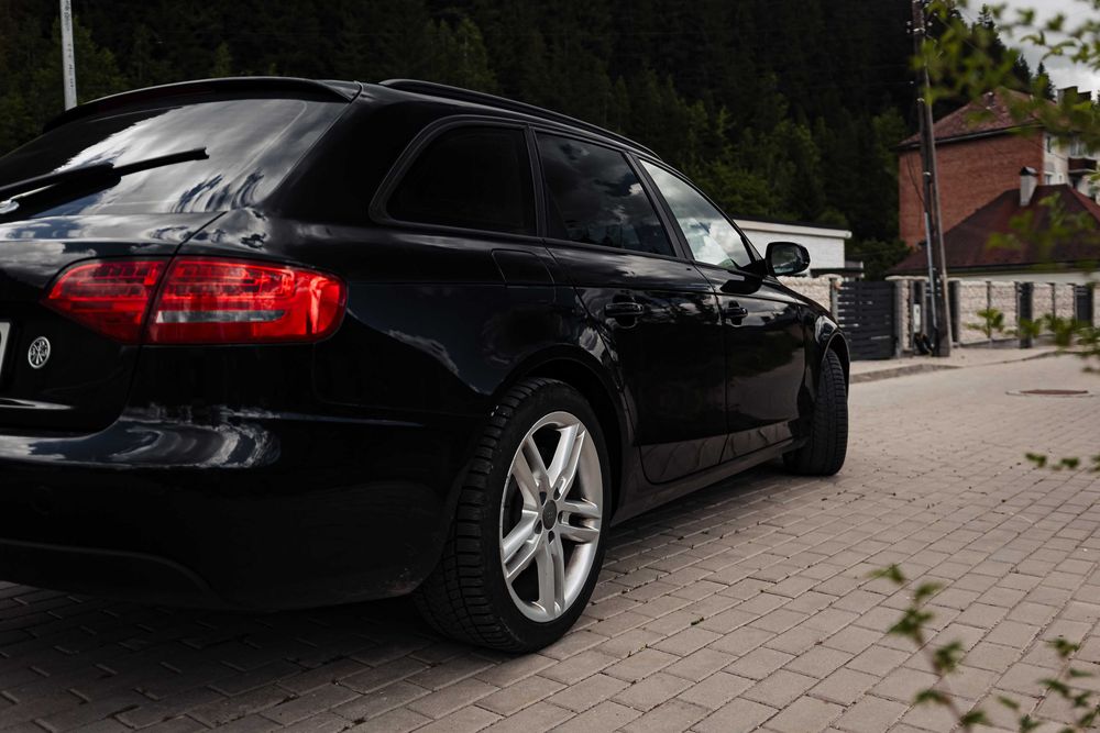 Audi A4 B8 2011 Avant
