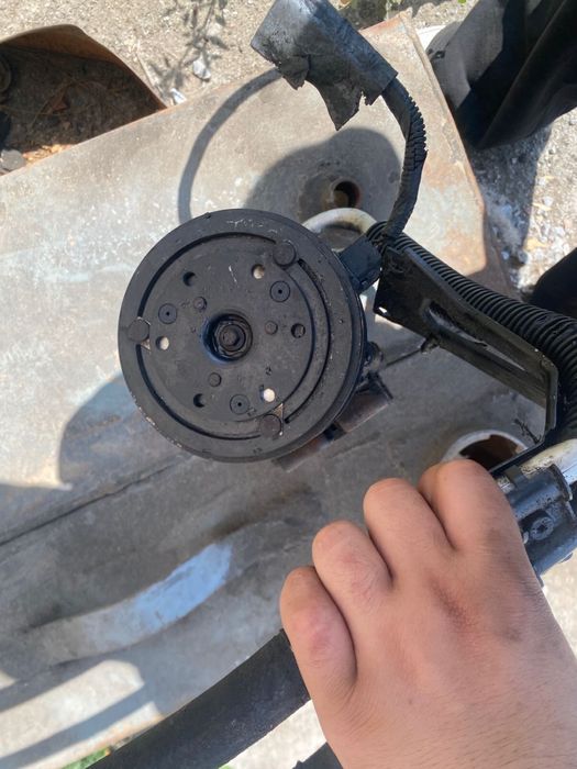 Продам кондиционер на Ford Transit 2,4 дизел