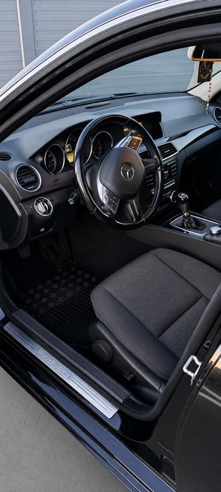 Mercedes C-Klasse 180#Avantgarde#1.8 Benzină#2012