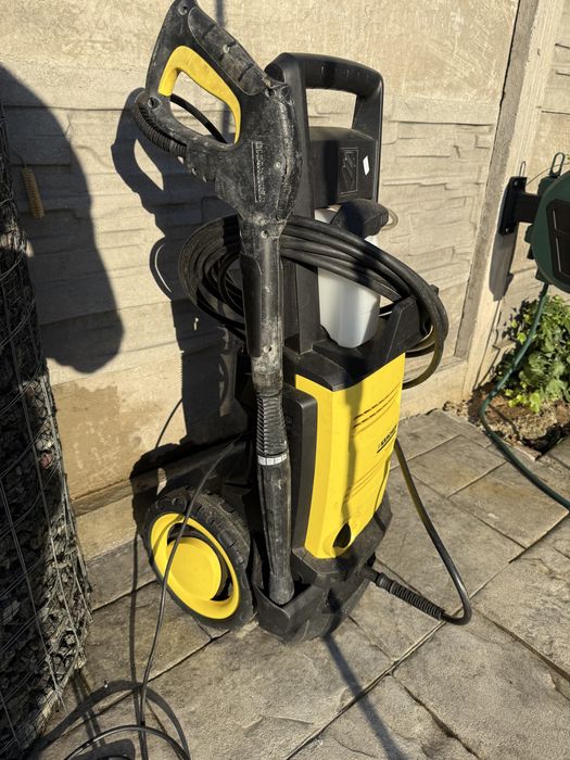 Vând aparat de spălat cu presiune Karcher K5.75 – DEFECT