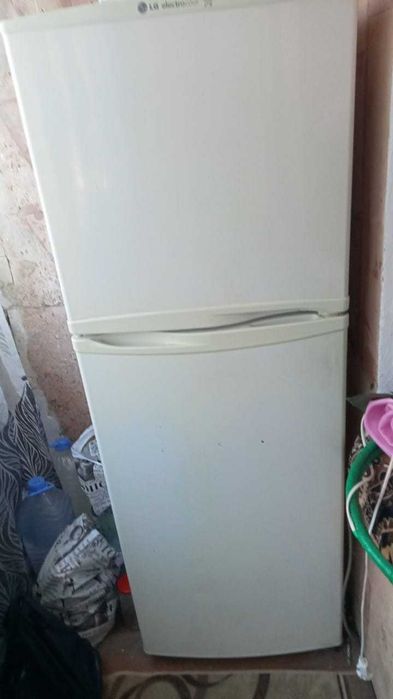 продам холодильник