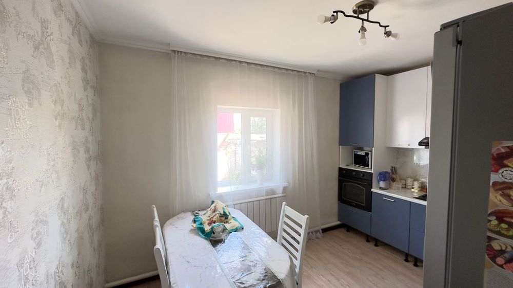 Продам 2 дома на одном участке