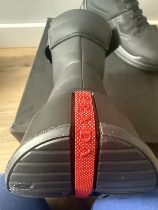 Ghete prada noi nepurtate