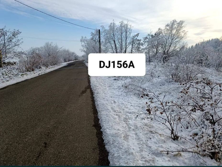 Teren intravilan, lac, heleșteu cu pește,râu 3600m2 intravilan