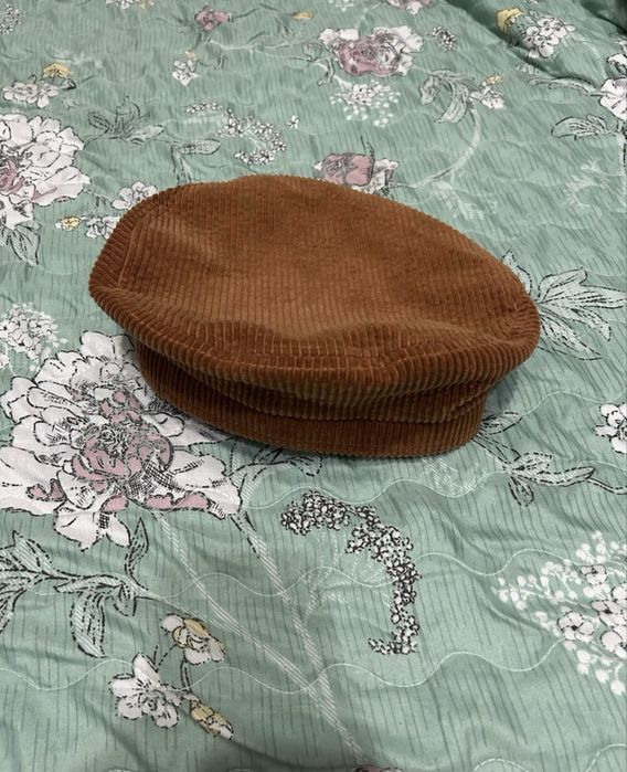 Берет коричневый