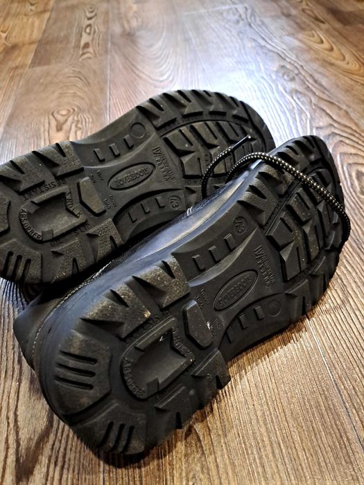 Продам рабочую обувь