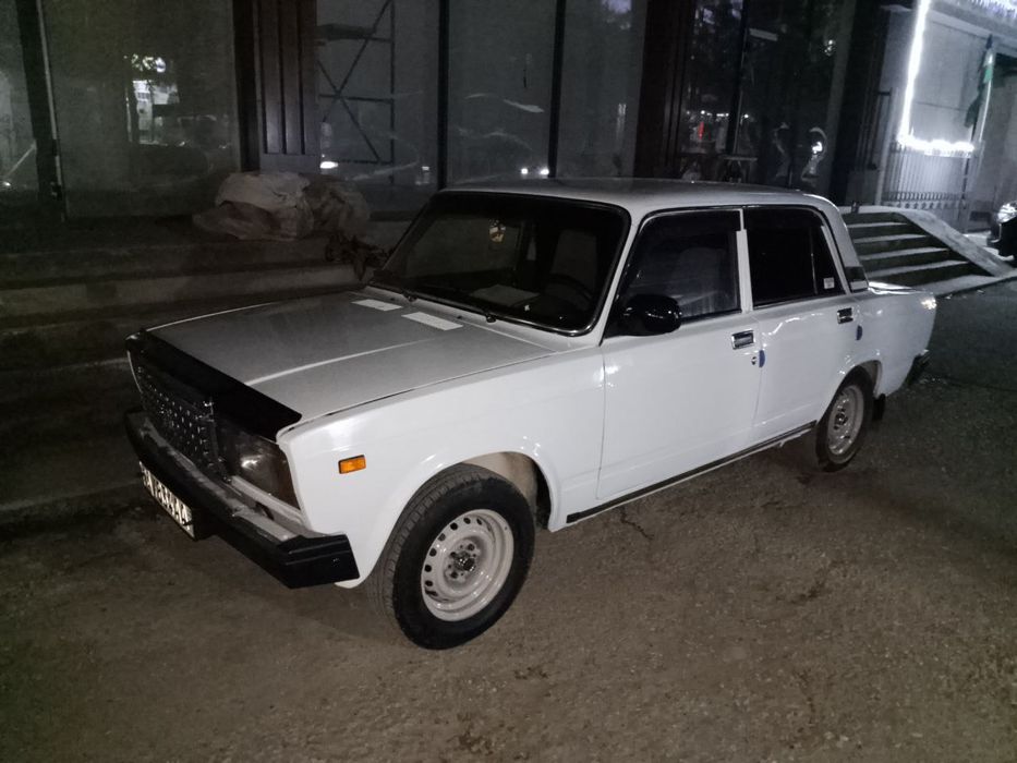 Автомашина 07 сотилади