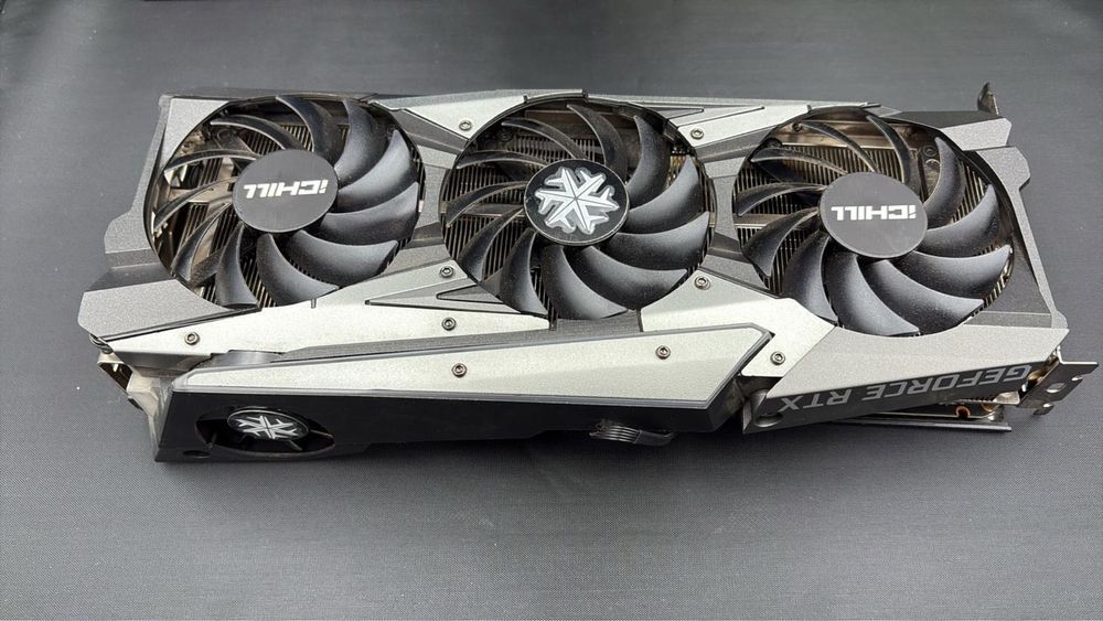 Vând Inno3D iChill RTX 3070 X4 LHR 8GB