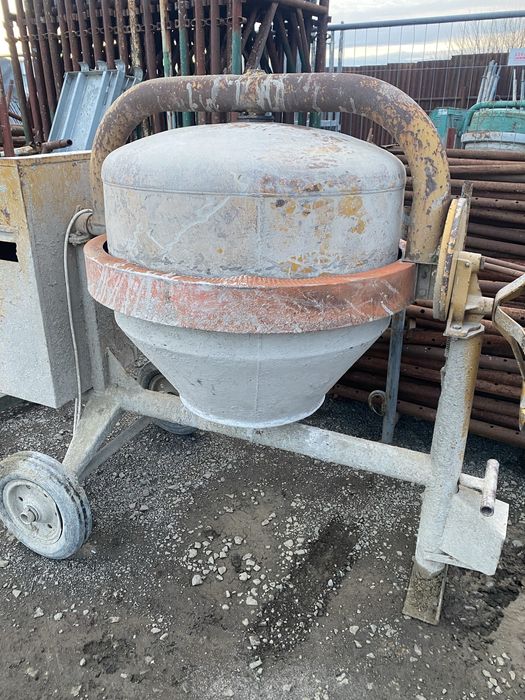 Betoniera  300 l