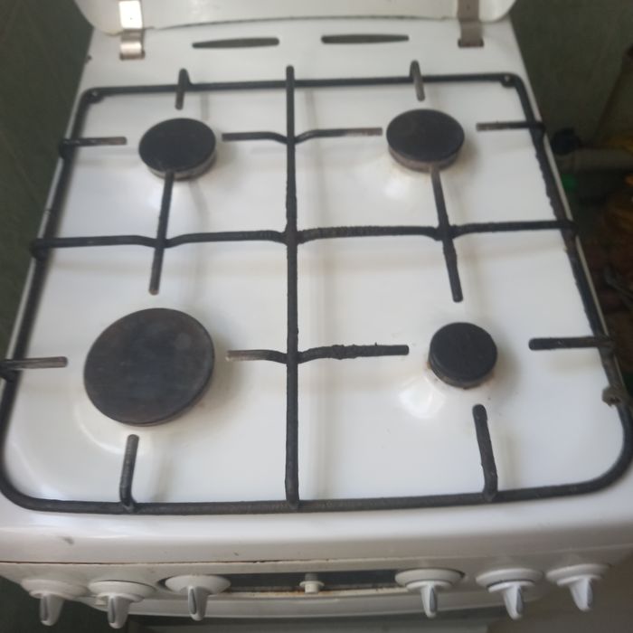 Газовая плита продам